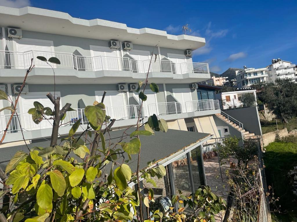 La Maroja View Hotel Dhërmi エクステリア 写真