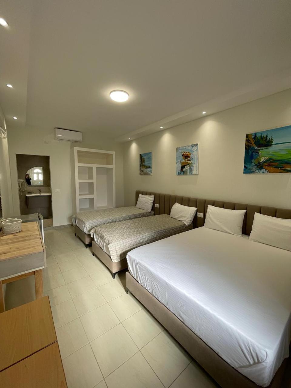 La Maroja View Hotel Dhërmi エクステリア 写真