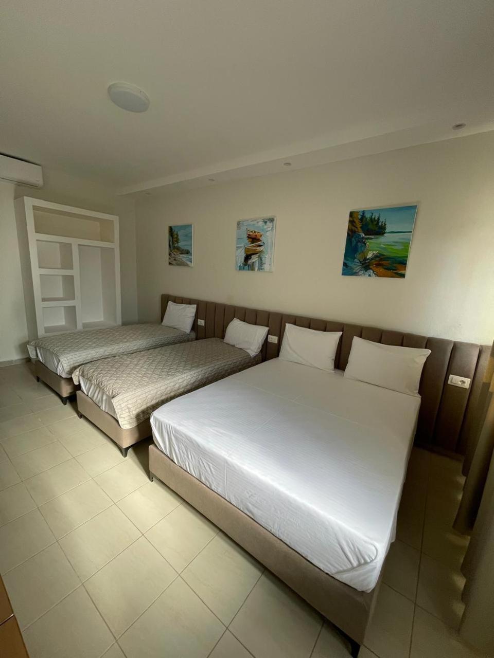 La Maroja View Hotel Dhërmi エクステリア 写真